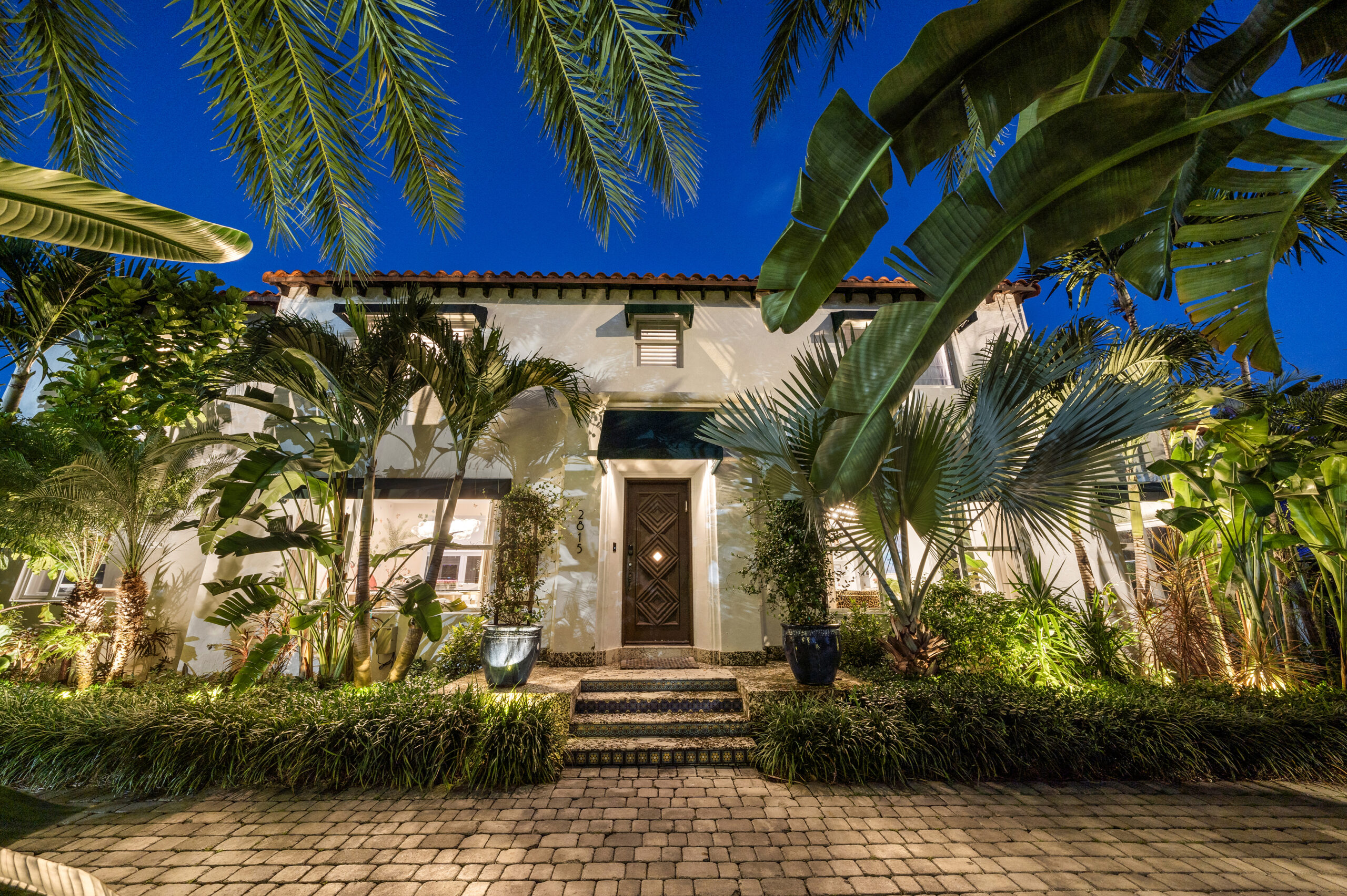 Miami Meets Palm Beach With Wallpaper-Clad Mansion on Billionaire-Favorite Pine Tree Drive